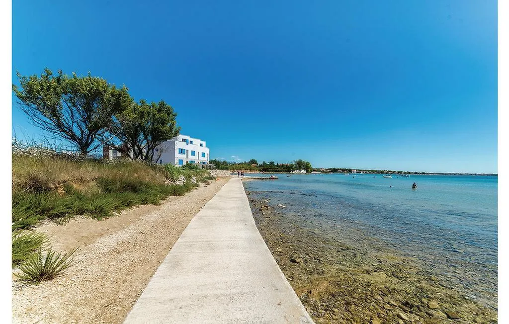 Put Mula Resort Privlaka  0*, Privlaka (Zadar) Croatia