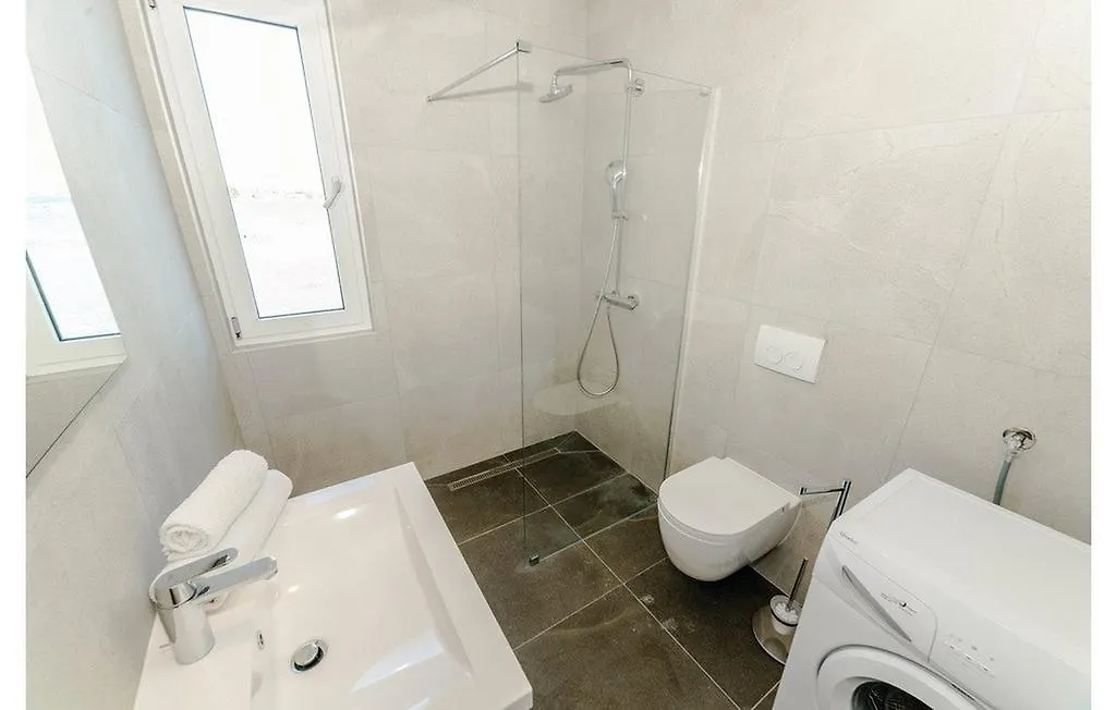 Put Mula Resort Privlaka